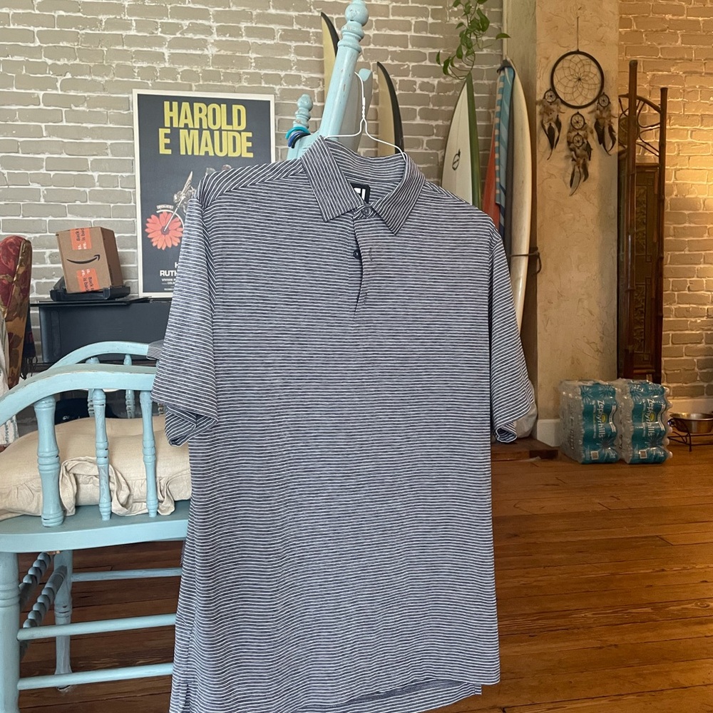 FootJoy size medium polo